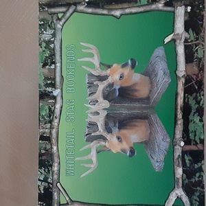 Trippie's Inc 2004 Whitetail Stag Bookends